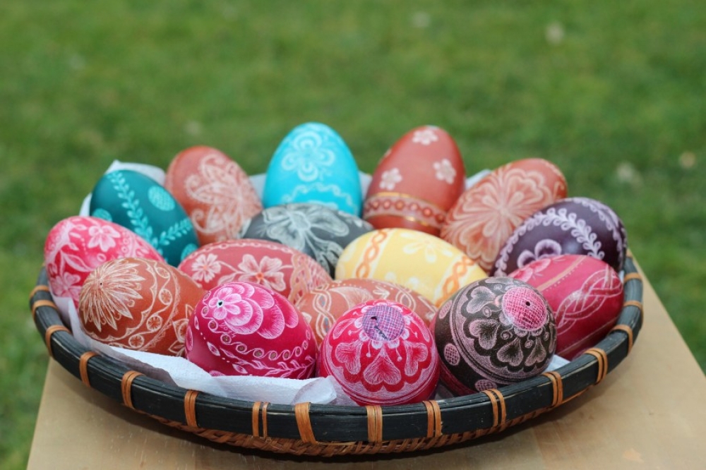 Karcolj meseszép húsvéti tojásokat