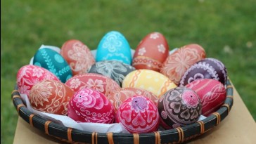 Karcolj meseszép húsvéti tojásokat
