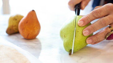 Miért lesz kövecses a körte? – Amikor a gyümölcs úgy dönt, hogy belül kavicsbányát nyit