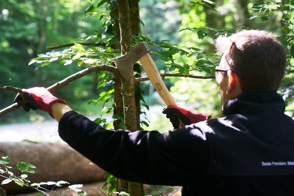 megerkezett felco balta 05