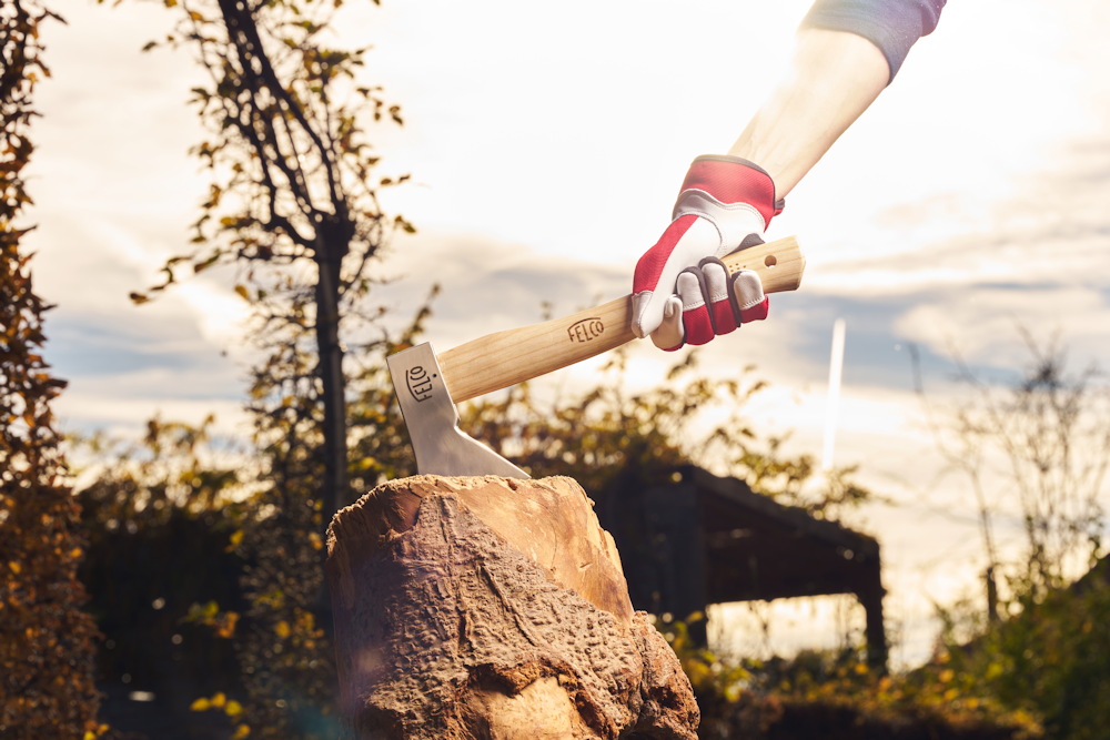 megerkezett felco balta 06